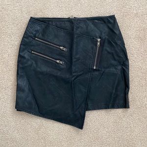 NWOT TOBI skirt